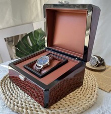 Luxus Uhrenbox Holz Klavierlack Rot Hochglanz mit Schloss Schmuckkiste Schatulle