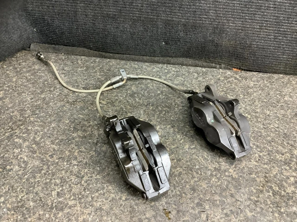 Pinza de freno delantera 06 BMW K1200 R K1200R 26G Foto 2 de 3