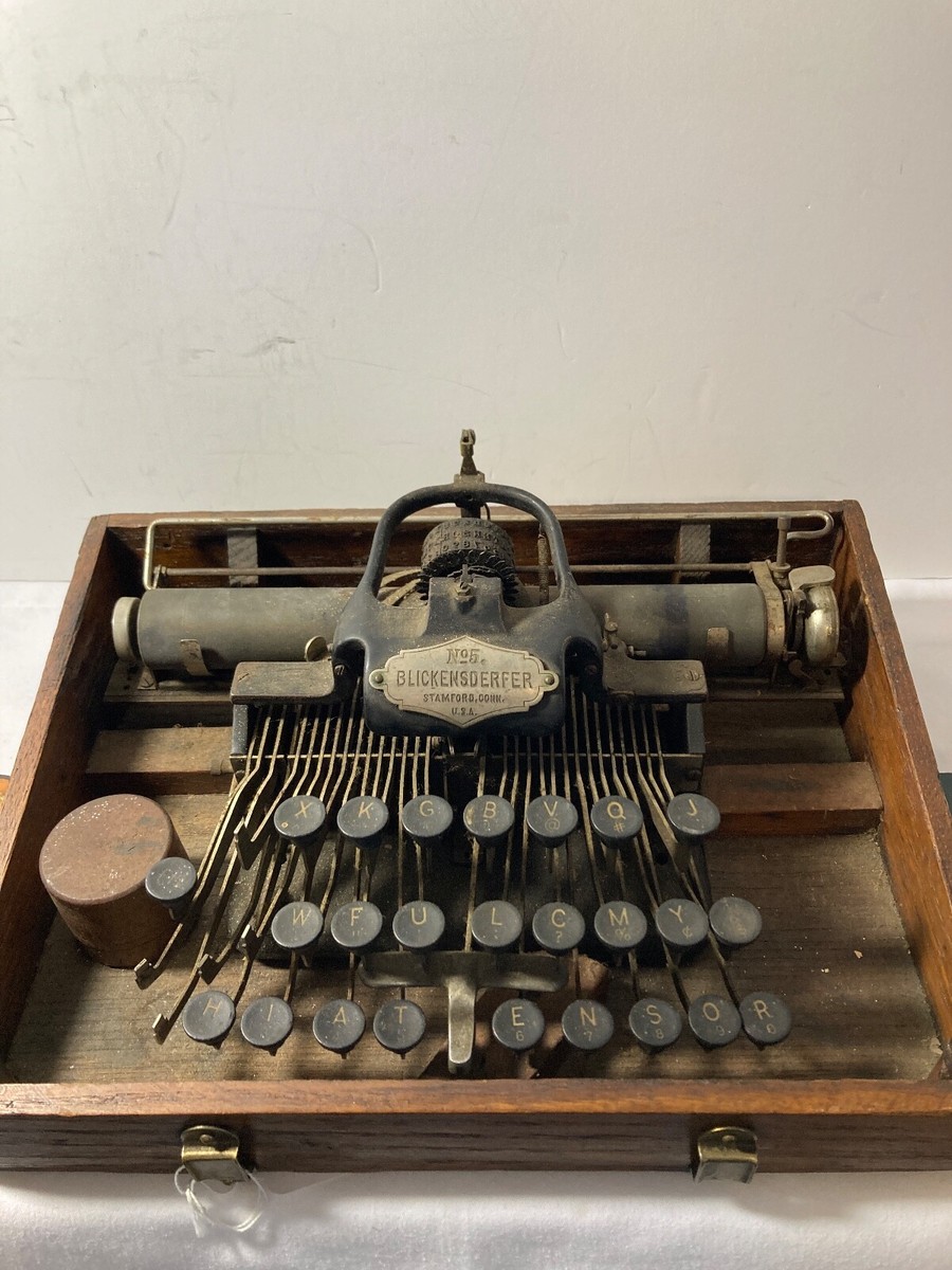 Blickensderfer No. 5 タイプライター Blickensderfer typewriter - Wikipedia
