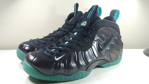 dark obsidian foamposite
