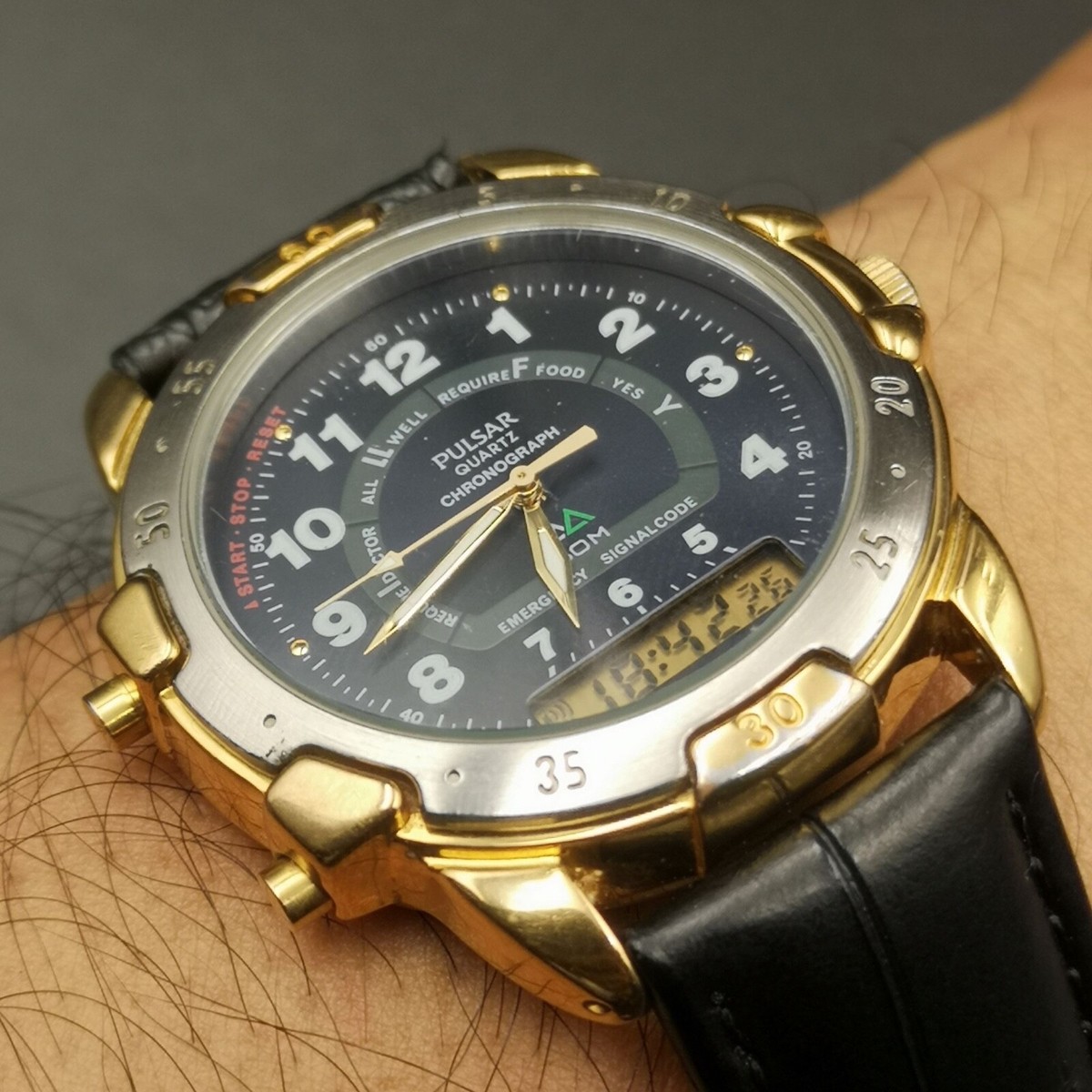 Vintage and Rare Pulsar Chronograph Two systems Analog/Digital