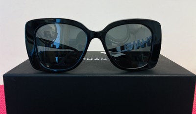 Authentic Chanel mirrored sunglasses perfect cond. w. case. As seen on Karl! Chanel Sunglasses Review: Stylish Big Lens Picks main image 3