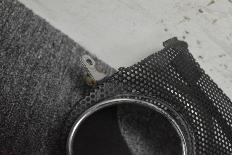 Maserati Levante SQ4 2017-2020 doble punta de escape OEM de fábrica Foto 3 de 4