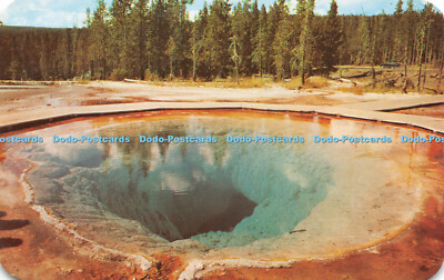 R229602 Schöner Morning Glory Pool im Yellowstone Nationalpark vielleicht der Mo