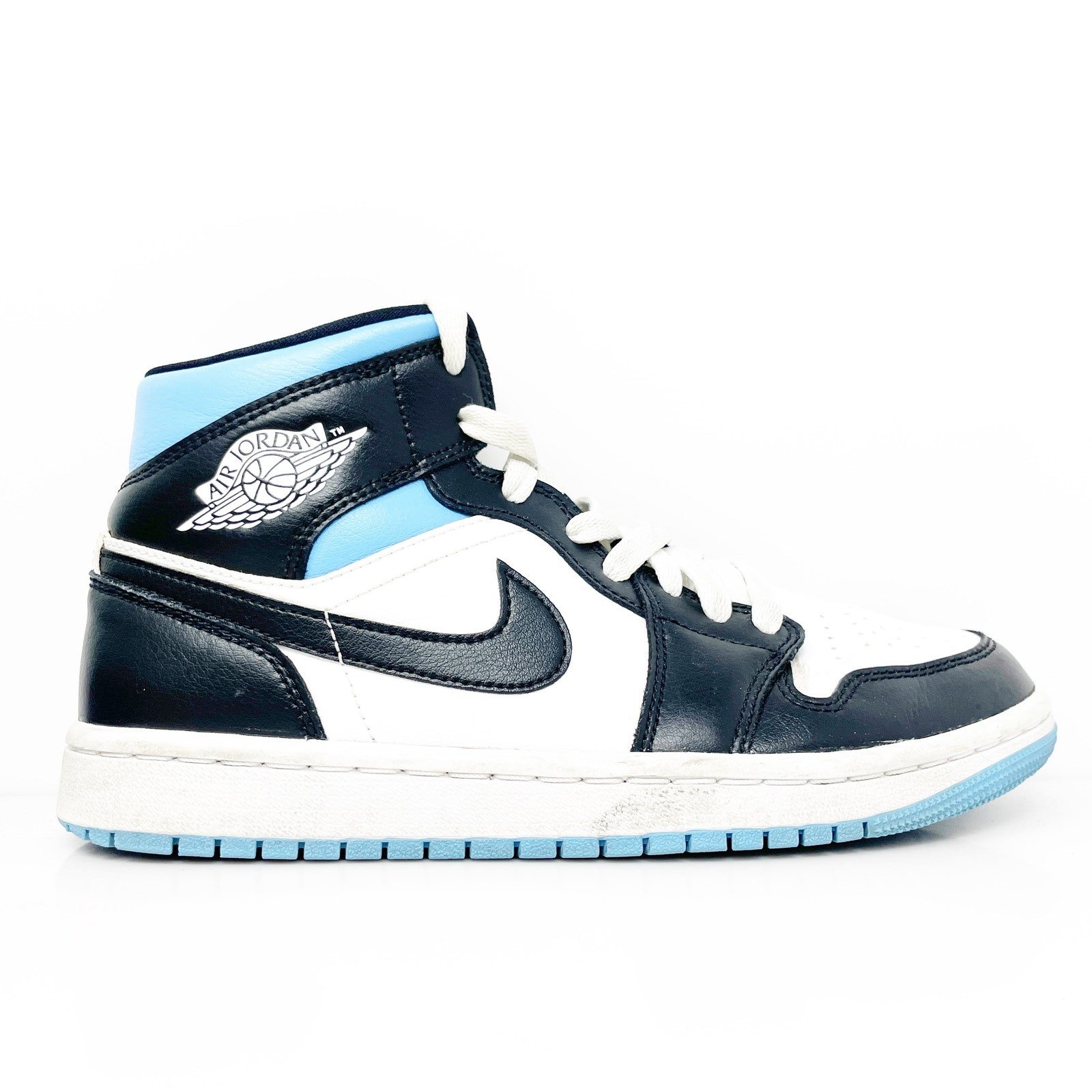Sneakers Size 7