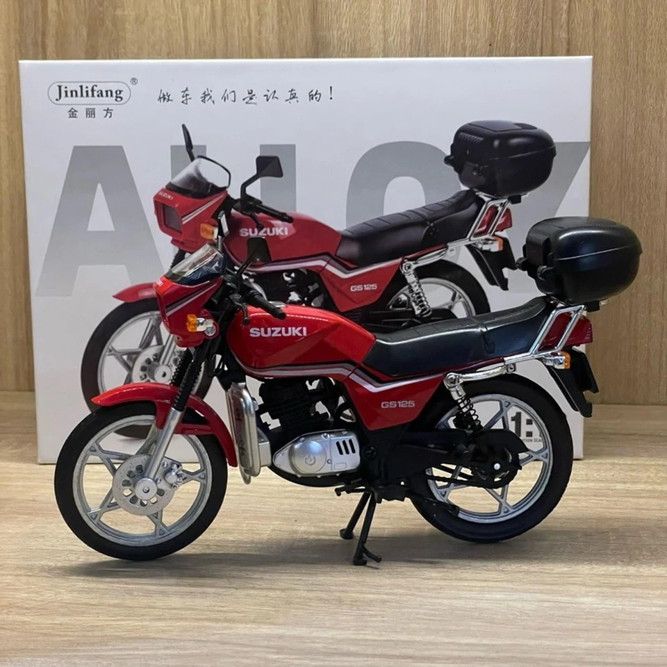 New Diecast Miniature Suzuki GS125 motorbike 1/12 scale full metal - Image 2 of 4