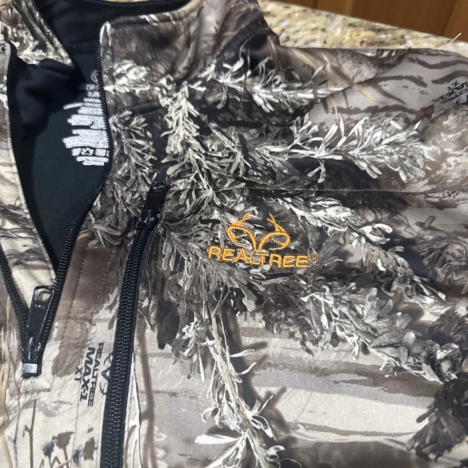 Realtree Camo Hunting Shirt Mens Large Green Long Sleeve Performance Pullover - Image 4 of 4