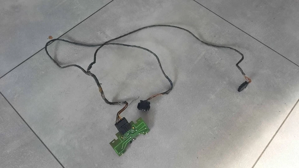 Audi 80 90 B3 1988 Rear Power Amplifier Audio Amp 893035599 CHA22427 - Image 2 of 2