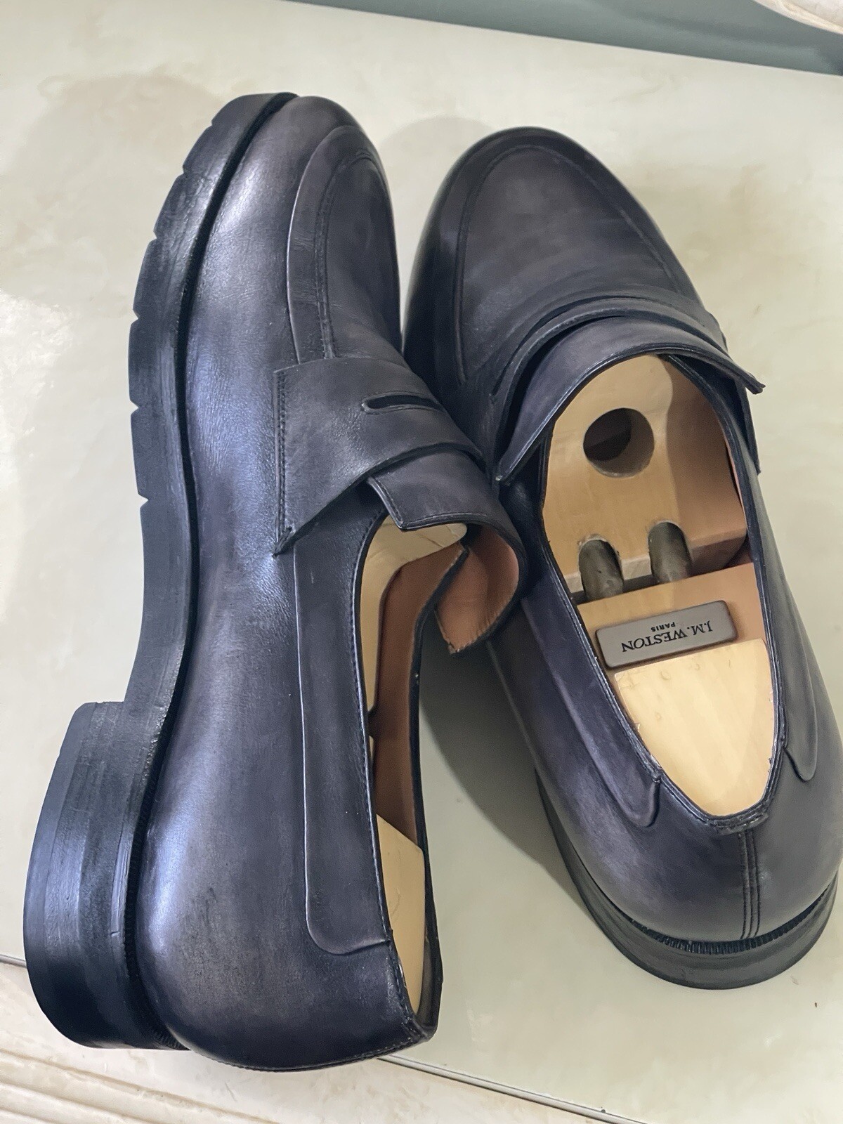 berluti men grey/black shoes In Size 11.5 image 2