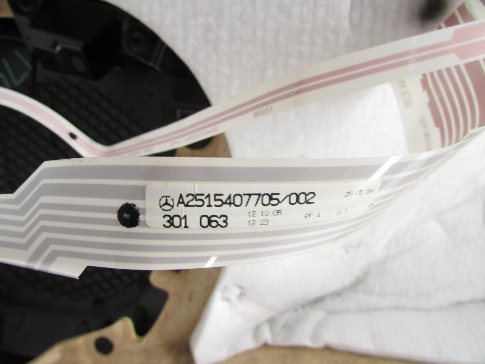 2006 - 2009 MERCEDES R350 W251 Front Right Passenger Door Wire 
