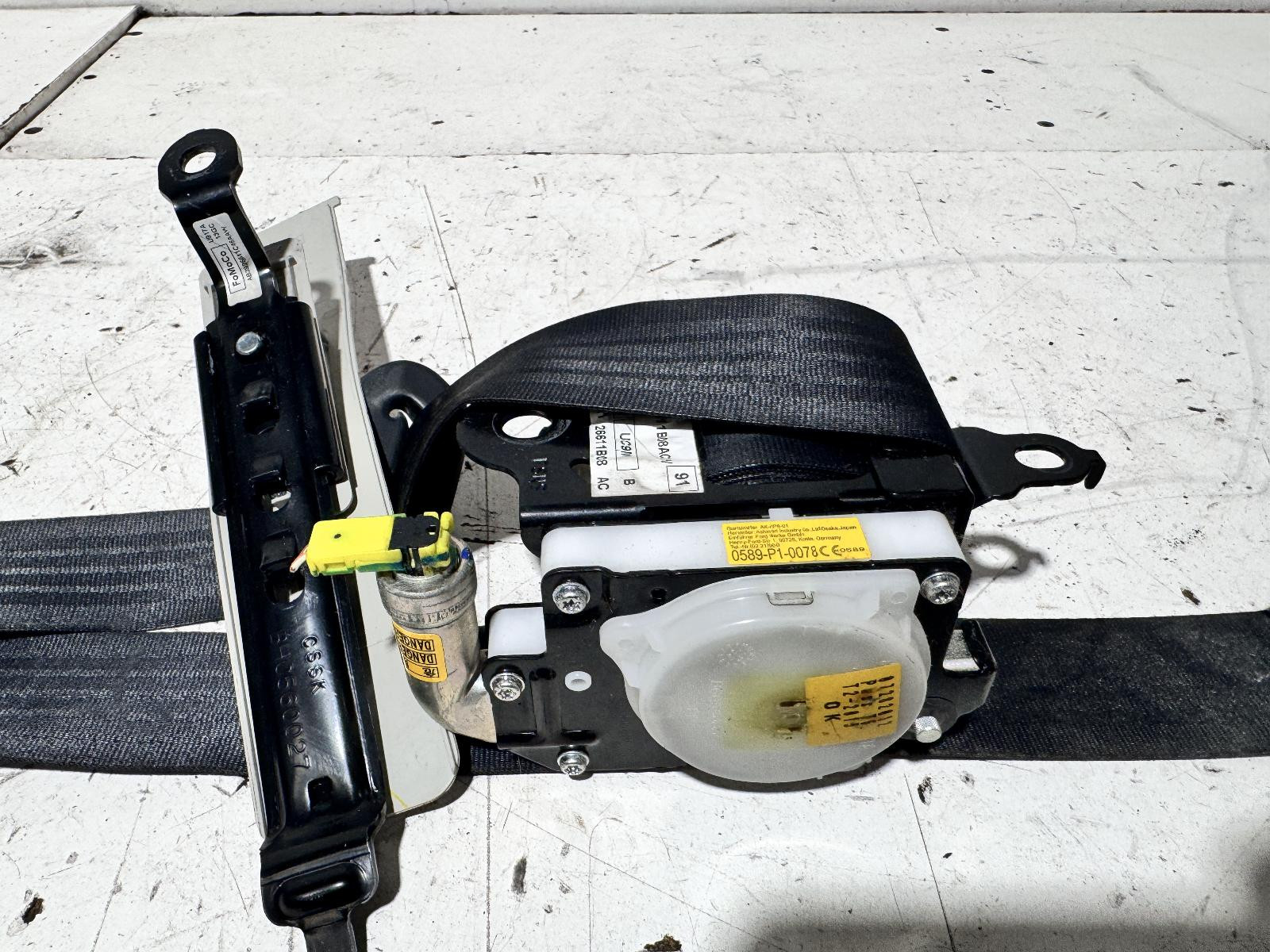 Mazda BT-50 Left Front Seat Belt UP 10/2011-06/2020 - thumbnail 2