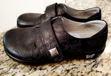 ALEGRIA Black floral tooled leather Shoes US size 9 excellent condition.