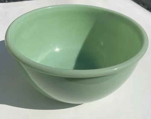 Anchor Hocking 2000 Fire King Jadeite Mixing Bowl 1.5 Quart