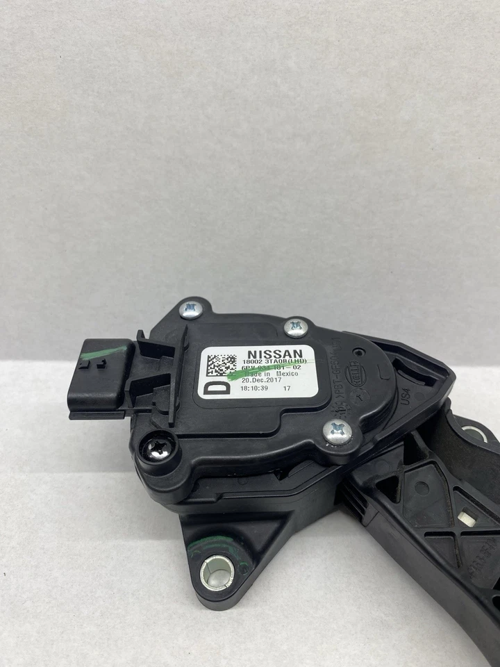 2014-2018 Nissan Altima Front Left Side Gas Accelerator Pedal OEM Tested - Image 4 of 4