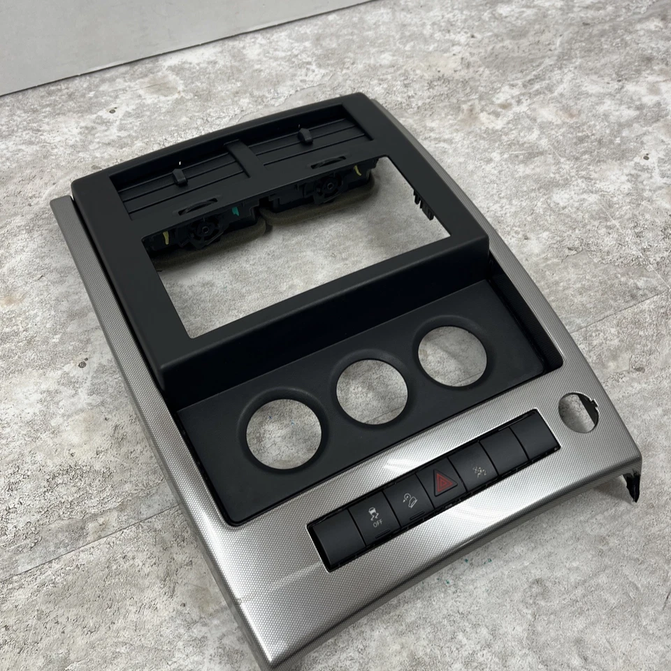2008-2012 Jeep Liberty Center Dash Vents Radio Climate Control Bezel OEM - Image 3 of 4