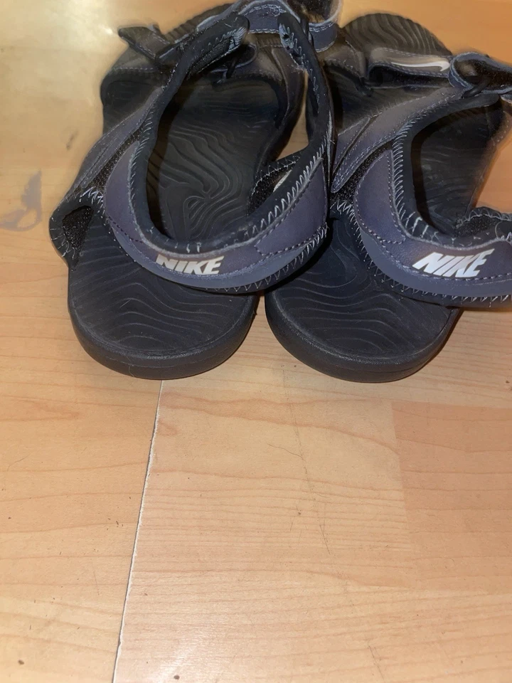 NIKE Sandalias Ajustables con Correa Negra Talla 6 Jóvenes Niño Niña Atléticas Informales Foto 3 de 4