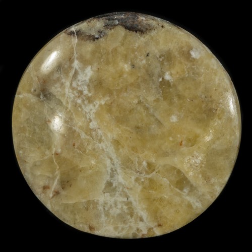 Cabujón redondo de cancrinita. 48 mm / 1,9 pulgadas. Kola, Rusia - Imagen 4 de 5
