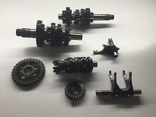 UN CARTER COUVERCLE DE POMPE A EAU KAWASAKI 300 KLXR KLX R TYPE MOTEUR LX300AE