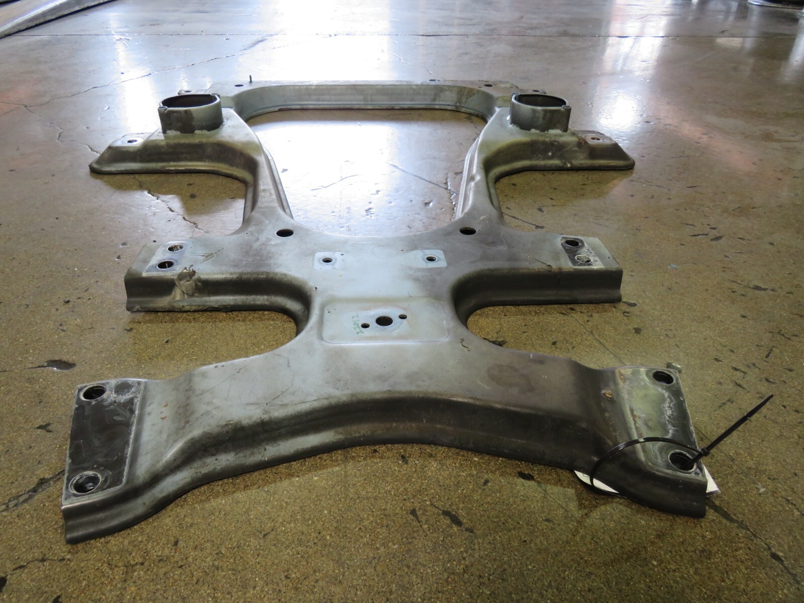 Ferrari California, Suspension Crossmember KFrame, Under Engine, Used, 985278373