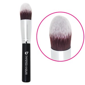 kabuki concealer brush