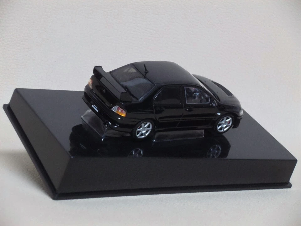 MiTSUBiSHI LANCER EVO VIII NERA BLACK AUTOART 1/43 (NO RALLY KYOSHO MiNiCHAMPS) - Immagine 2 di 3