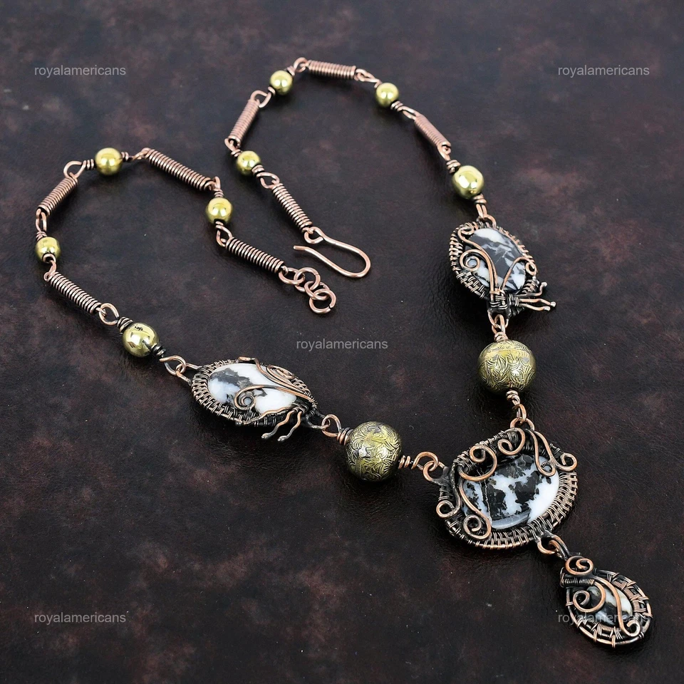 Collar de boda ovalado natural blanco búfalo turquesa cadena de cobre envuelto en alambre Foto 3 de 4