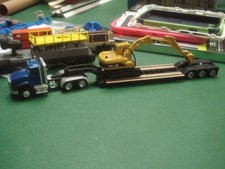 1/87 HO new blue Mack tractor w low boy trailer & shovel