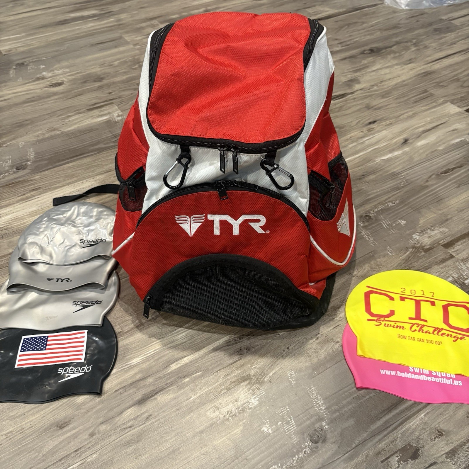 Tyr Alliance Team Backpack Large 45L Red White Mesh Swim Gear Bag W/ 6 Swim Caps