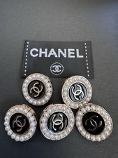   5 Chanel Buttons 23mm and replacement patch