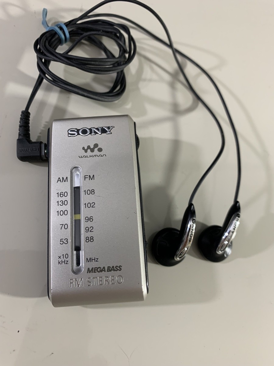 Sony Walkman SRF-S84 Mega Bass FM/AM Pocket Radio Small Compact