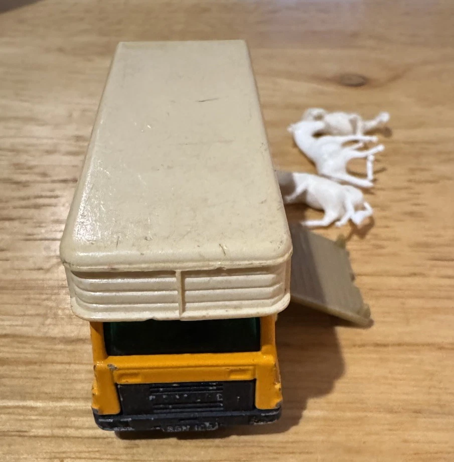 老式 1977 年火柴盒 Superfast 号 40 Bedford马箱卡车莱斯尼带马 — 第 3/4 张图片