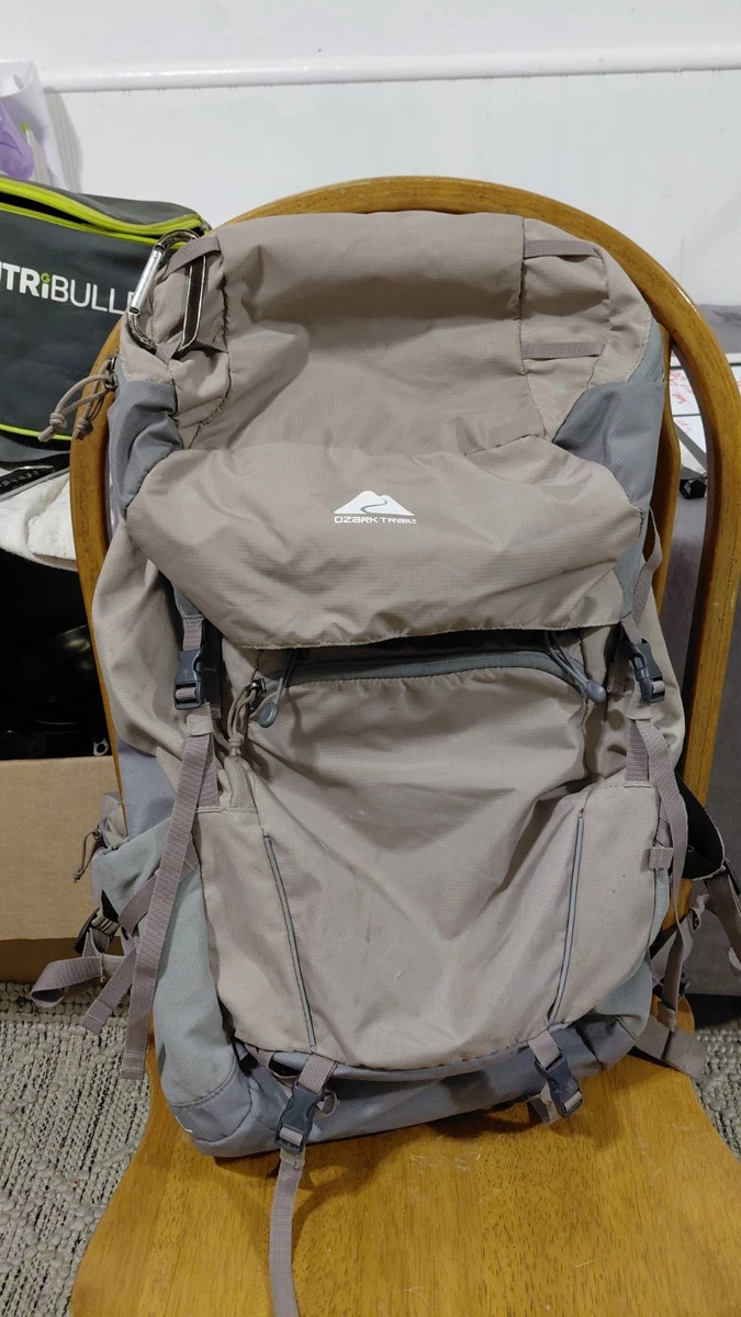 Sac à Dos Ozark Trail Atka 28L - Gris/orange - Léger Pliable - Occasion Très Bon état