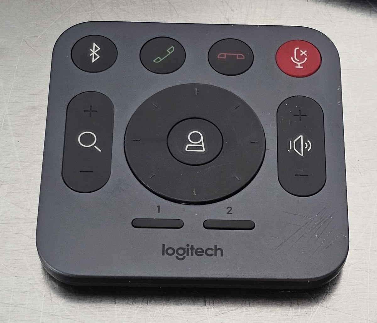 高級ウェブカメラLogitech Rally +テレコンシステム ロジクールUltra HD PTZカメラ（会議室用）