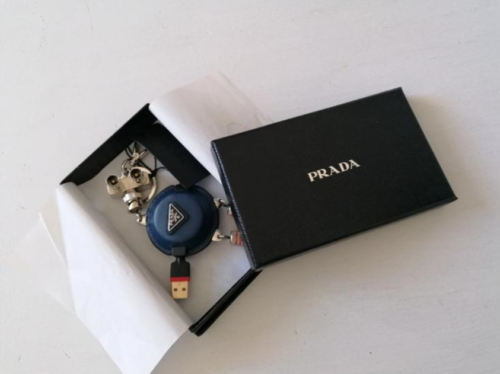 Prada Trick Keyring USB Portable Charger NEW RRP £450 - Picture 2 of 6
