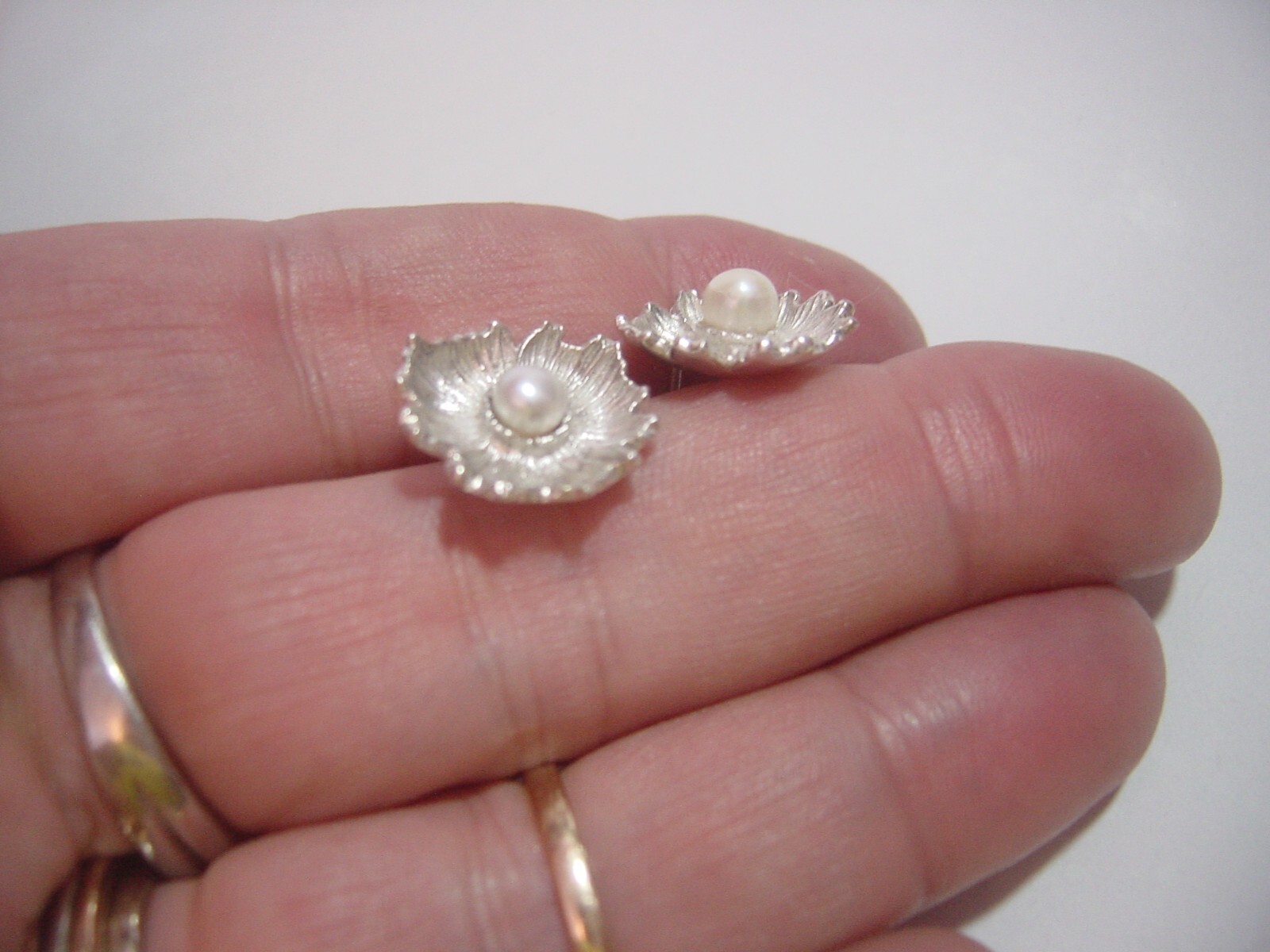 Solid Silver flower earings-Stunning designer-sup… - image 9