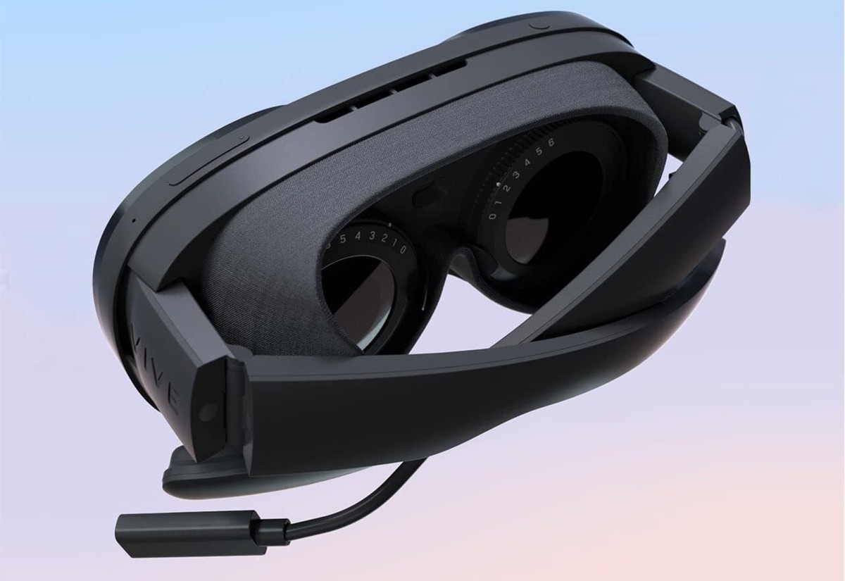 【新品未開封】HTC VIVE Flow 99HASV006-00 s-l400.jpg