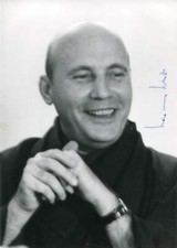 COMPOSER Hans Werner Henze autograph, signed photograph