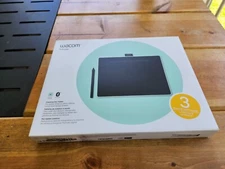 Wacom Intuos Creative Pen Tablet with Bluetooth - Medium, Pistachio