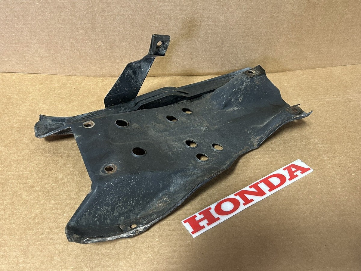 99-04 HONDA 400EX OEM REAR SWINGARM SKID PLATE 50355-HN1-000