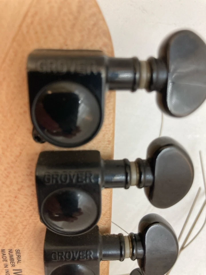 Dean Guitar Electric 6 String Stratacaster RH Tiger Eye Seymour Duncan Humbucker - Image 4 of 4