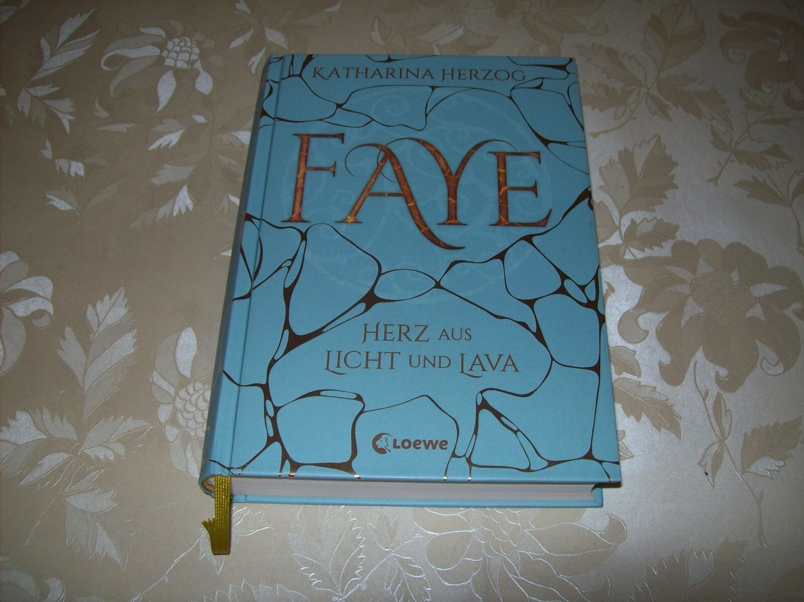 Thumbnail - Faye - Herz Aus Licht Und Lava Von Katharina Herzog Geb. Ausgabe Neu