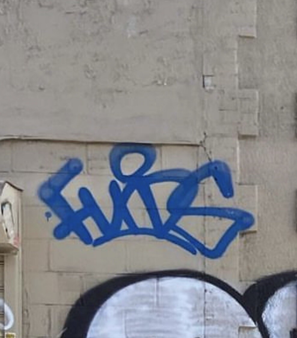 FUNDS Tagging Legend NYC Graffiti Art spray paint street art Barry