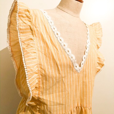 pale yellow vest top