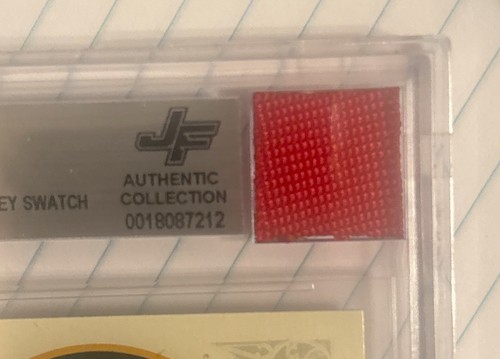 2012 Panini Golden Age - Gordie Howe #143 1965-1969 Game Used Jersey Swatch. But - Bild 2 von 4