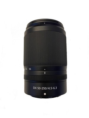 Nikon NIKKOR Z DX 50-250mm f/4.5-6.3 VR Objektiv 16 Linsen Schwarz B-Ware