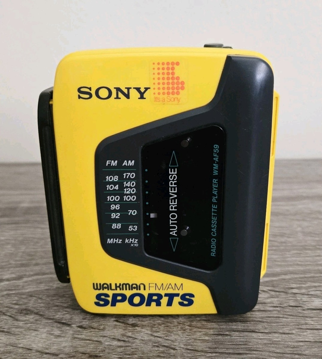 [メンテ可動品]ソニースポーツ　カセットウォークマンWM-AF59 メンテ可動品]カセットウォークマンsony sports WM-AF59