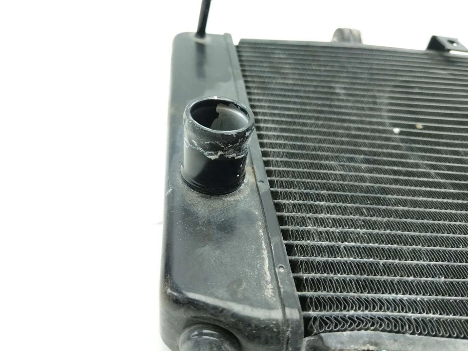 Radiador doblado Yamaha FZ6R FZ6 09 Foto 4 de 4