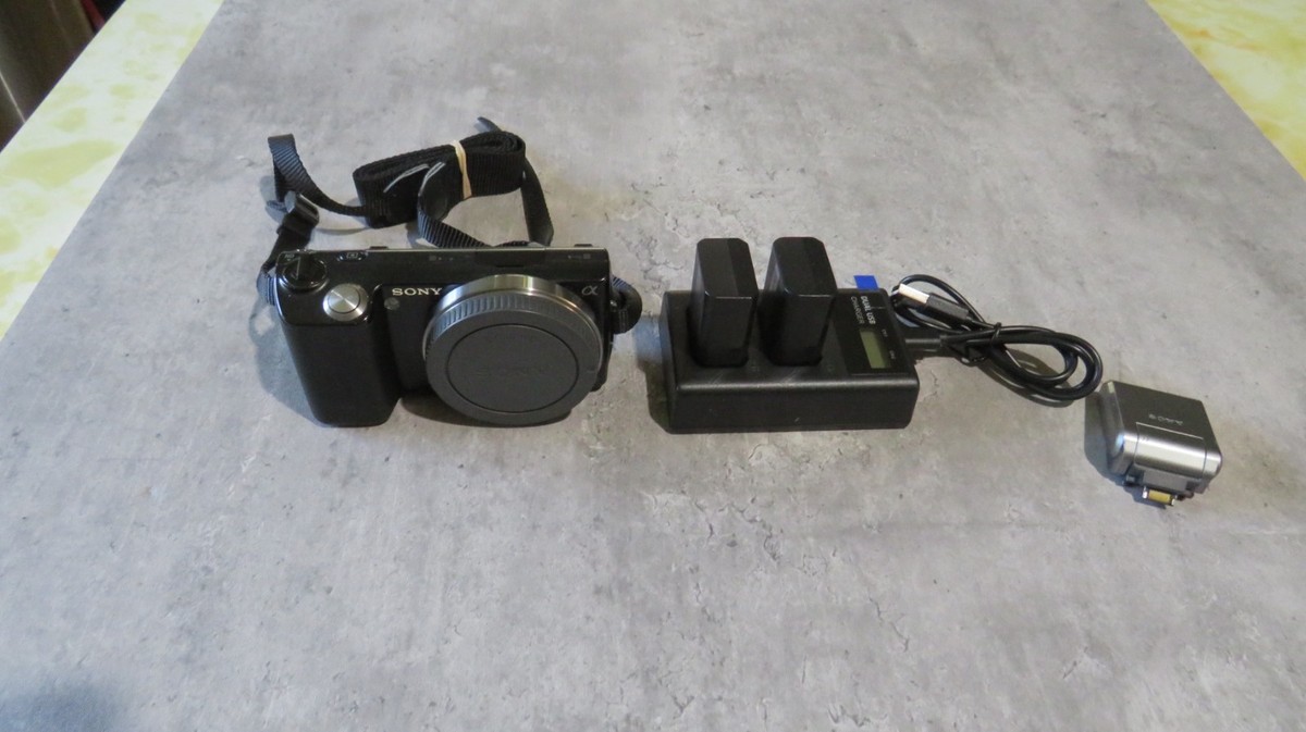 Sony Alpha NEX-5 Digital Camera Body Only - TESTED | eBay