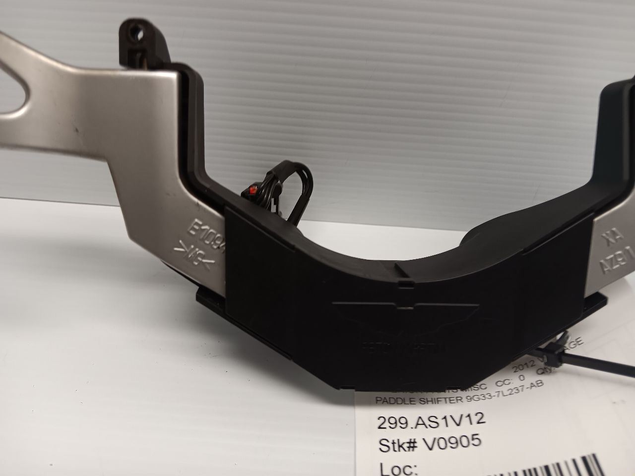 2012 ASTON MARTIN VANTAGE STEERING WHEEL PADDLE SHIFTER SET 9G33-7L237-AB OEM
