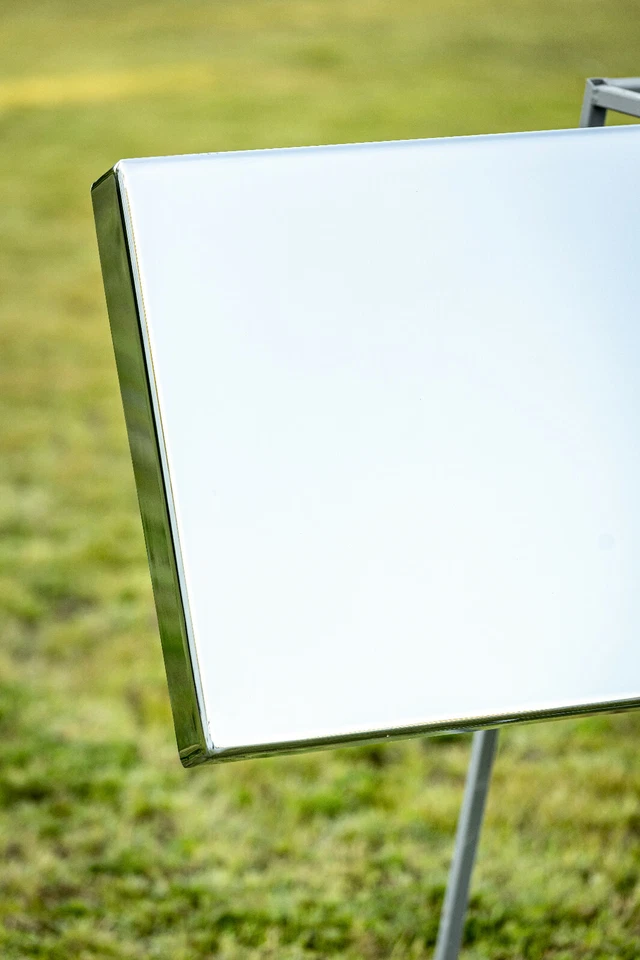 Parachoques clásico Freightliner cromado - 20" extremos en caja acero calibre 7 (FLD, FLC) Foto 3 de 4